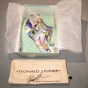 Y2K Vintage NWT Donald Pliner Floral Wedges